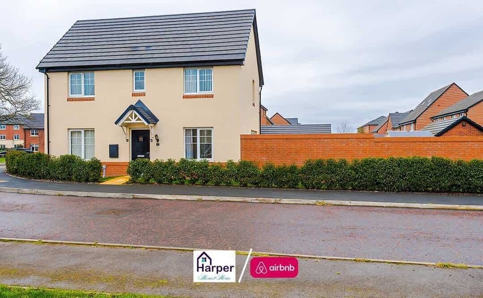 A neat exterior with a tidy front and welcoming entrance.




