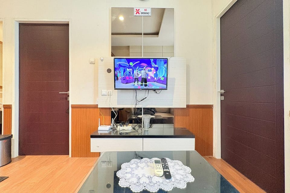 Standard Apartment | Television