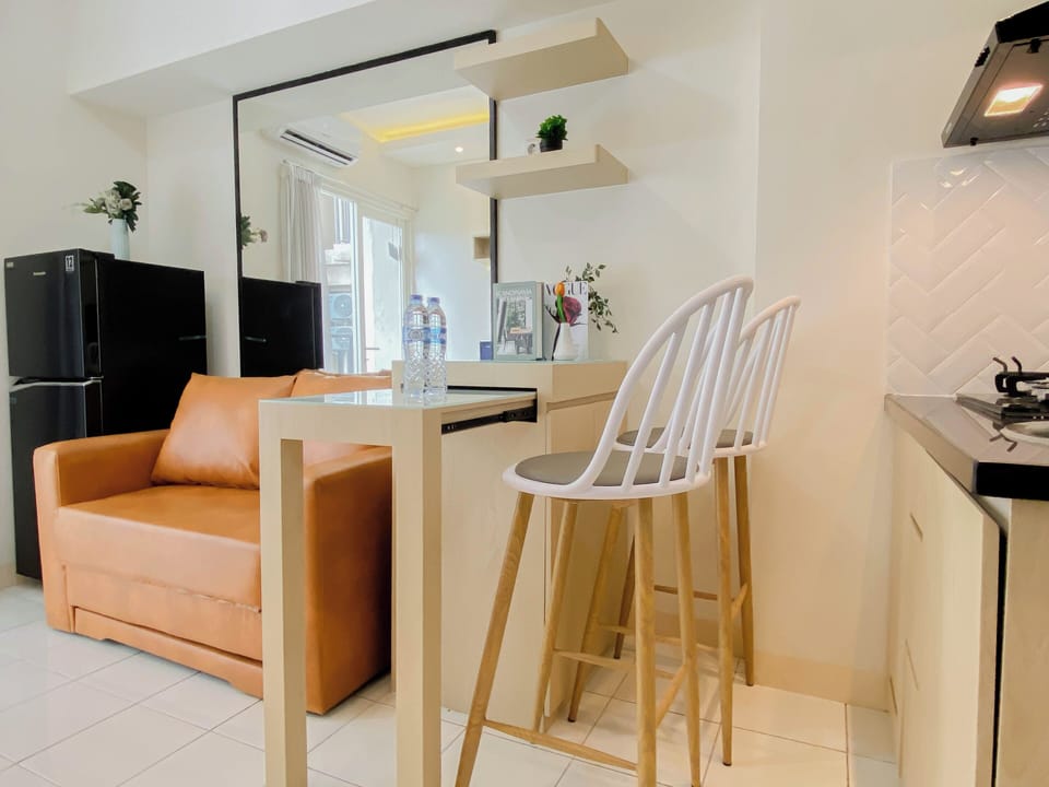 Standard Apartment | Living area