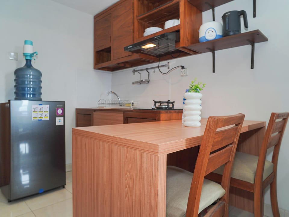 Standard Apartment | Dining room