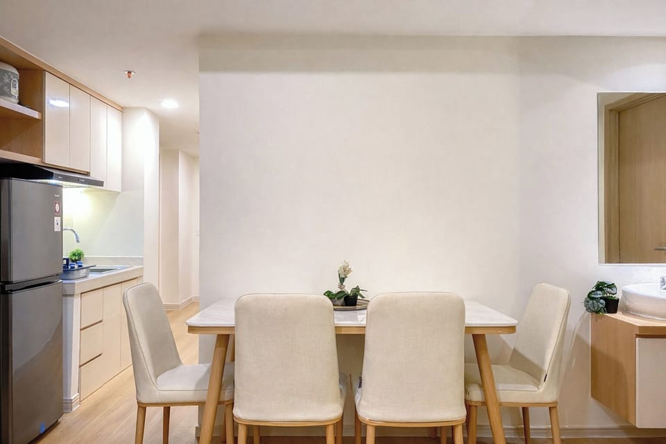 Standard Apartment | Dining room