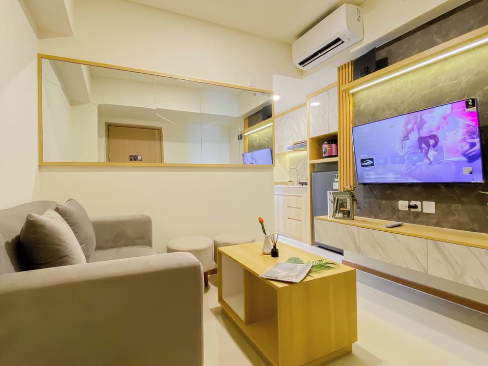 Standard Apartment | Living room