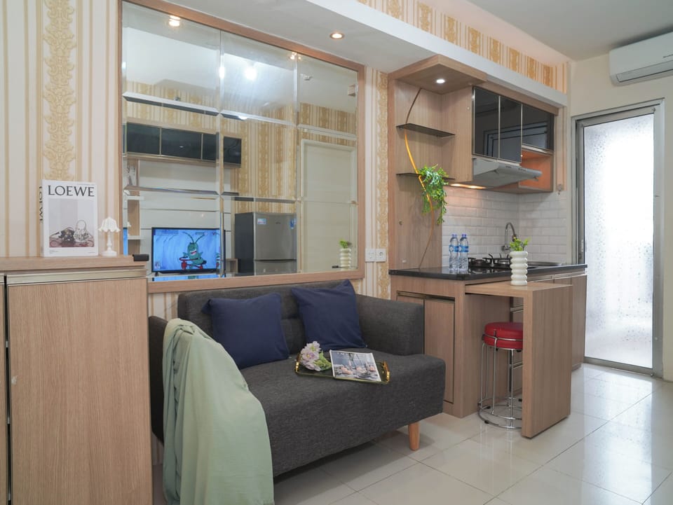 Standard Apartment | Living room