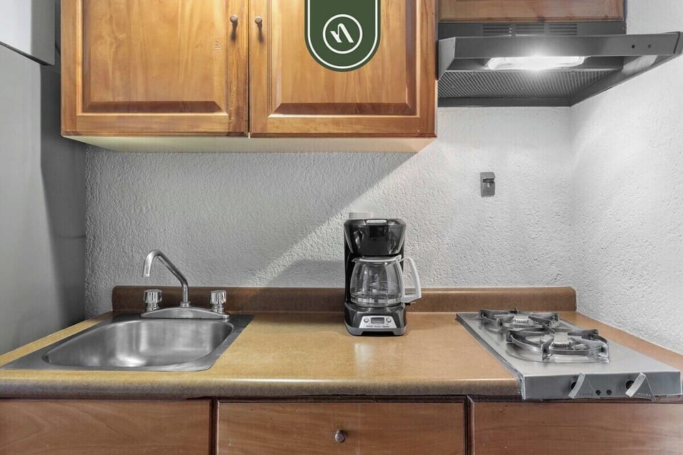Studio, 1 King Bed with Sofa bed, Balcony, Ocean View (Costa Sur Estudio 10) | Private kitchen
