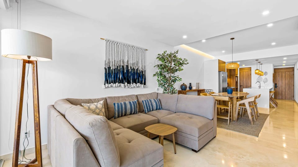 Condo, Multiple Beds, Pool Access, Ocean View (Marlin Room at Harbor 171 Torre Norte) | Living area