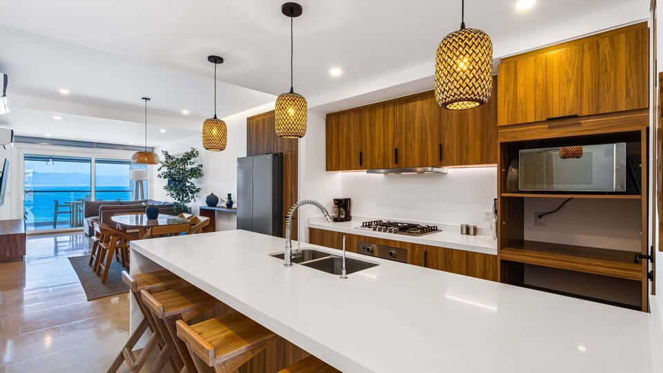 Condo, Multiple Beds, Pool Access, Ocean View (Marlin Room at Harbor 171 Torre Norte) | Private kitchen