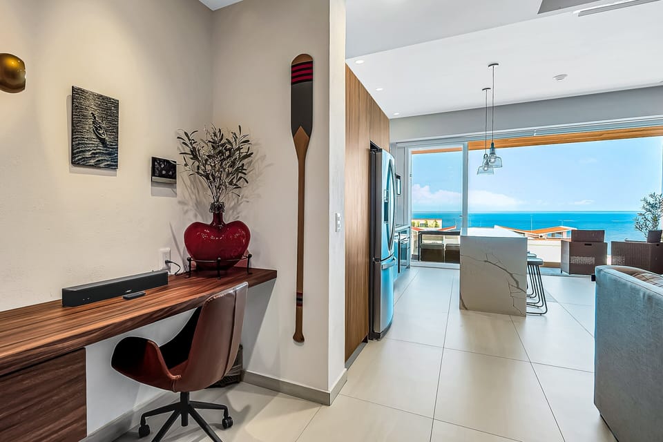 Condo, Multiple Beds, Hot Tub, Ocean View (Casa Cloud-9 at Maralma) | Interior