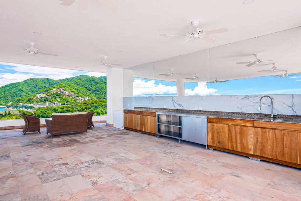 Condo, Multiple Beds, Hot Tub, Ocean View (Blue Horizon 301 at Residences) | Interior