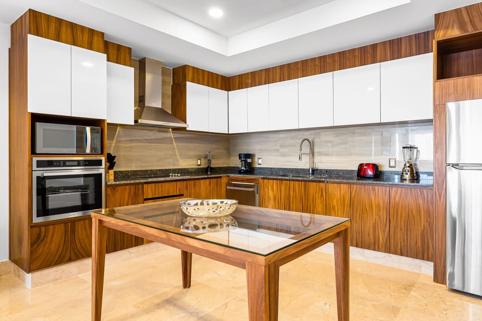 Condo, Multiple Beds, Hot Tub, Ocean View (Blue Horizon 301 at Residences) | Private kitchen