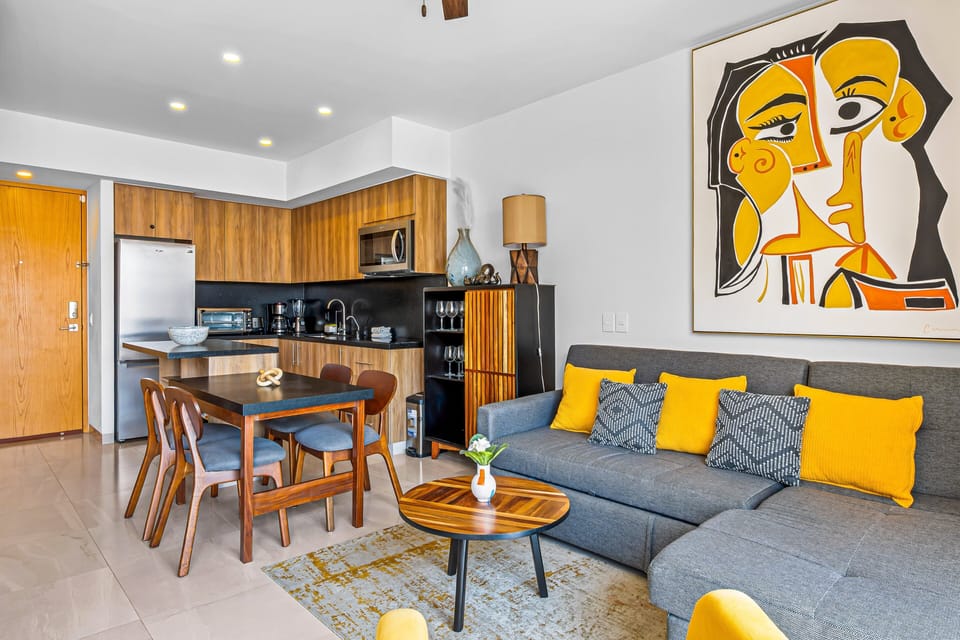 Condo, 1 King Bed with Sofa bed, Pool Access (Viva la vida) | Living area