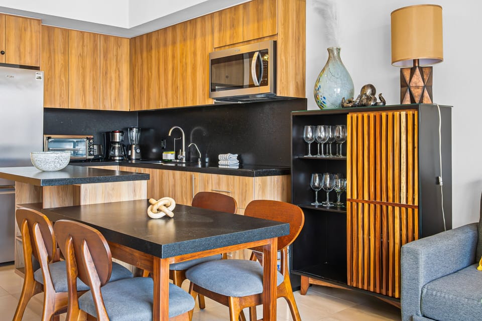 Condo, 1 King Bed with Sofa bed, Pool Access (Viva la vida) | Private kitchen