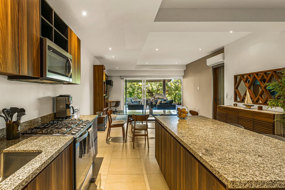 Condo, Multiple Beds, Pool Access, Garden View (Villa Toscana) | Private kitchen