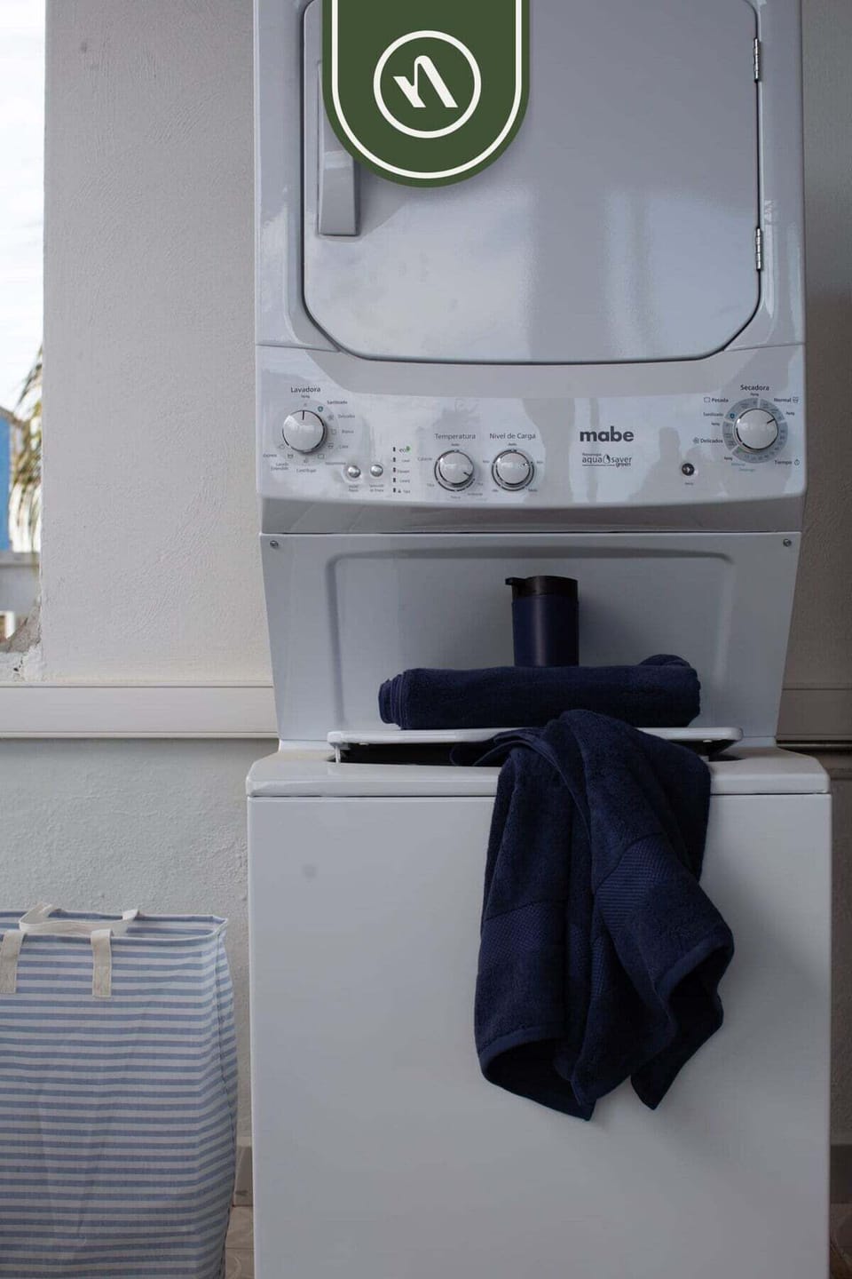 Apartment, 1 King Bed, Balcony, City View (Amapola 5 Upper Floor) | Laundry