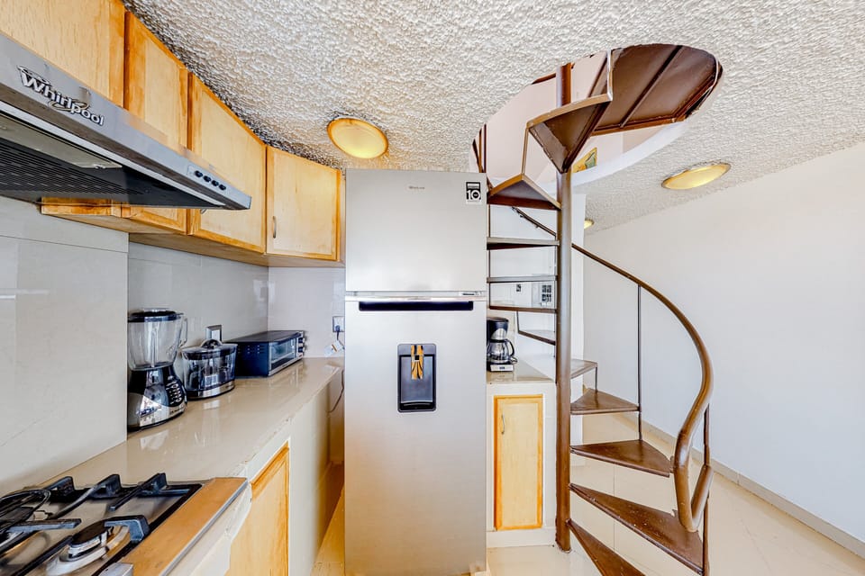 Apartment, Multiple Beds, Pool Access, Ocean View (Torre Malibu, Loft # 805) | Private kitchen