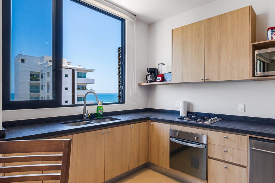 Condo, 1 King Bed with Sofa bed, Patio, Ocean View (Golden Tide at Makare) | Private kitchen