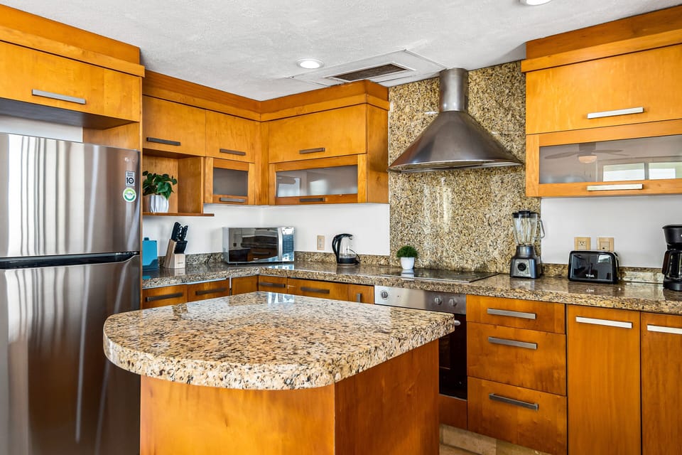 Condo, Multiple Beds, Pool Access, Ocean View (Nitta Condo # 407 Penthouse) | Private kitchen