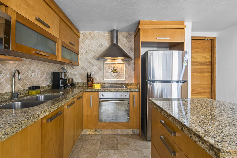 Condo, 1 King Bed with Sofa bed, Balcony, Partial Ocean View (Nitta Condo # 307) | Private kitchen