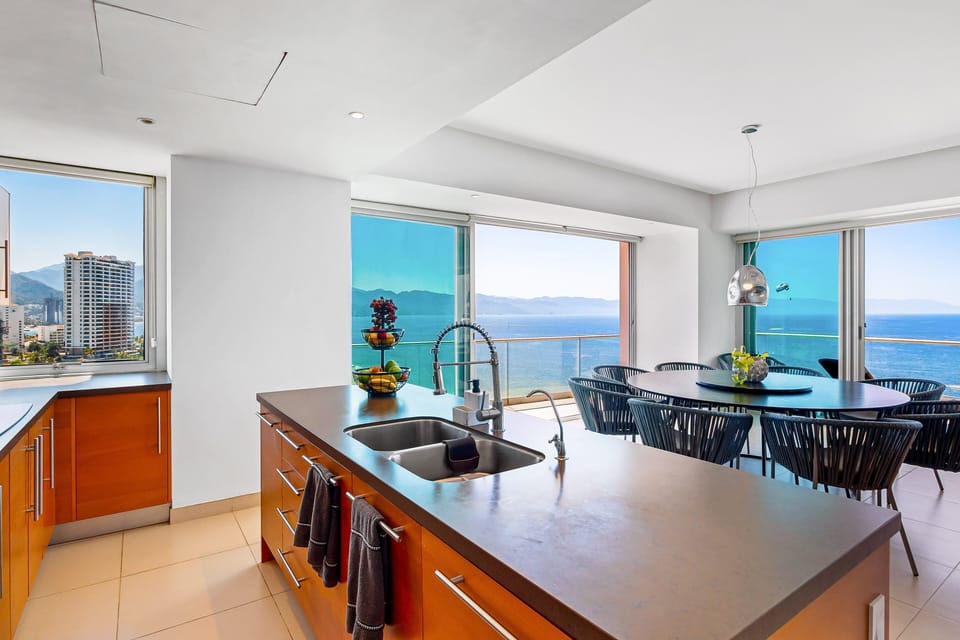 Condo, Multiple Beds, Pool Access, Ocean View (Seize The Sun, 1-1505) | 3 bedrooms, individually decorated, individually furnished, bed sheets