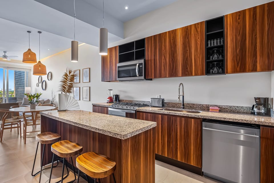 Apartment, Multiple Beds, Pool Access, City View (Twilight Tee at D'Toscana Residencial) | Private kitchen