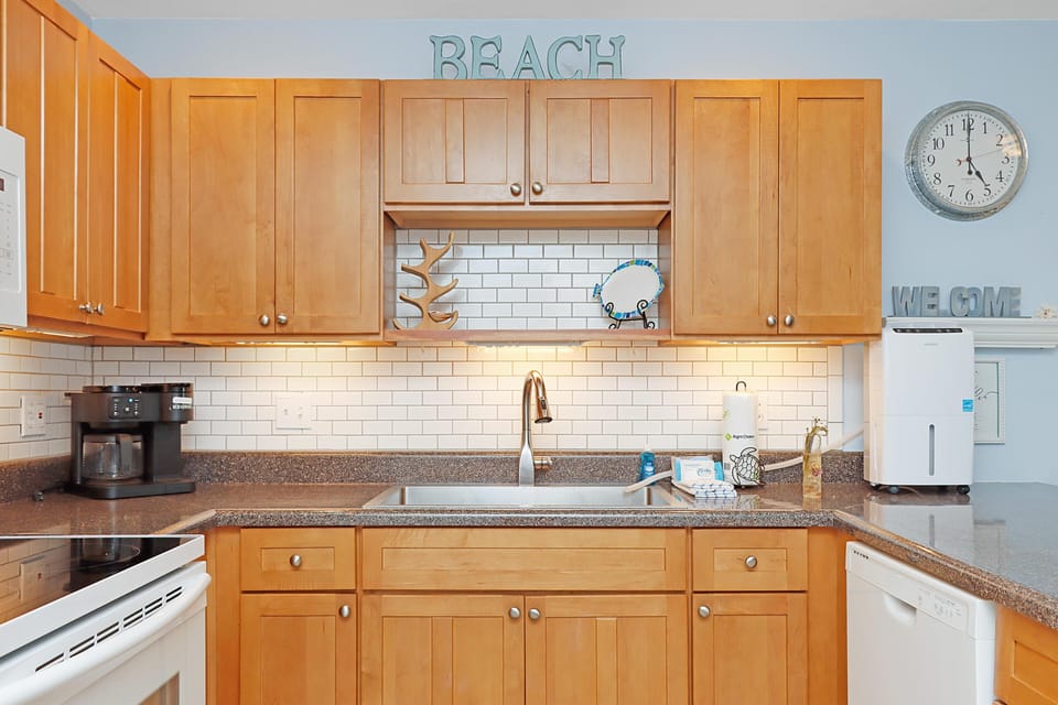 House, Multiple Beds (Barrier Dunes 130 - 152 Millie's Drea) | Private kitchen