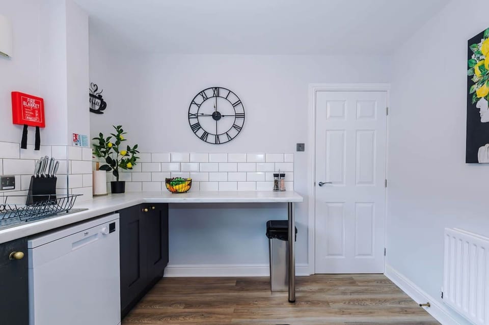 House | 3 bedrooms, desk, soundproofing
