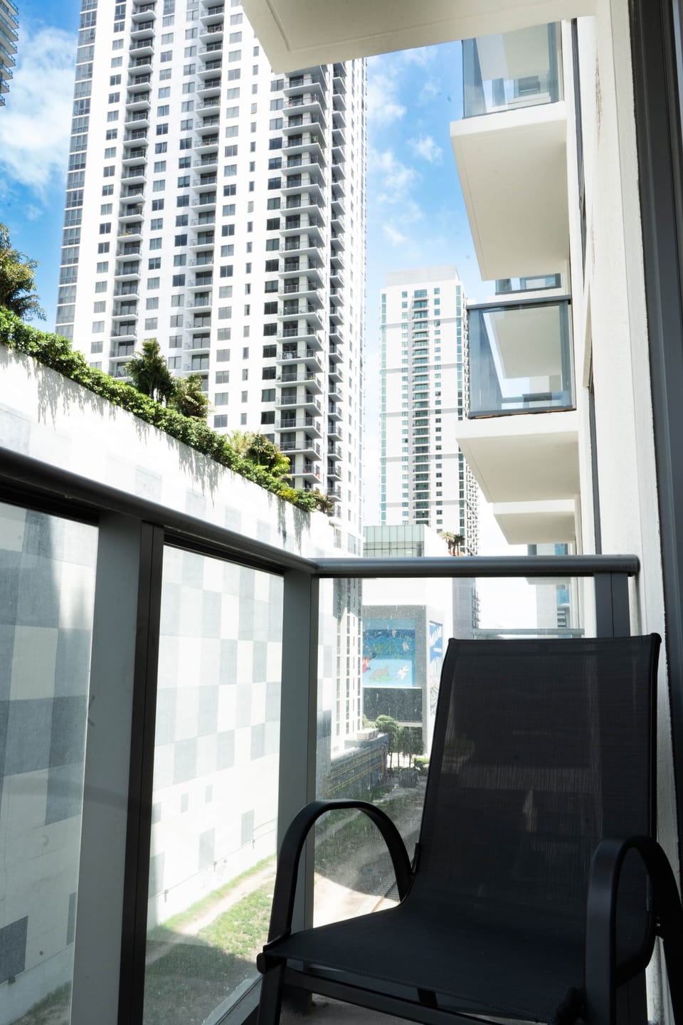 Apt 513-8