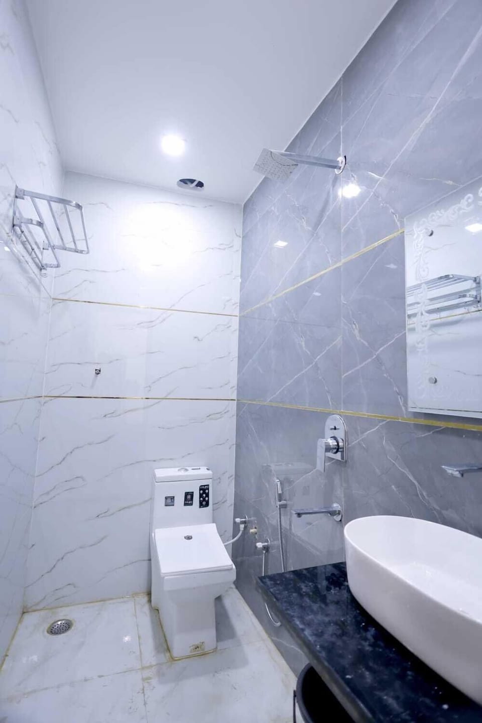 Double Room | Bathroom | Slippers, bidet