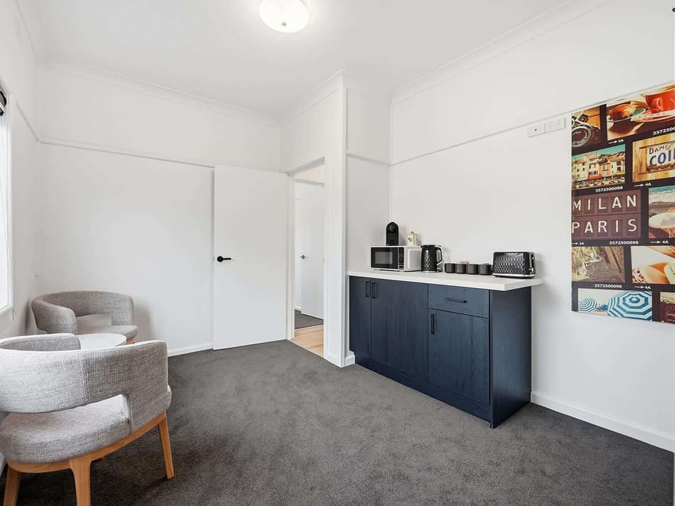 Kitchenette + Seating Space