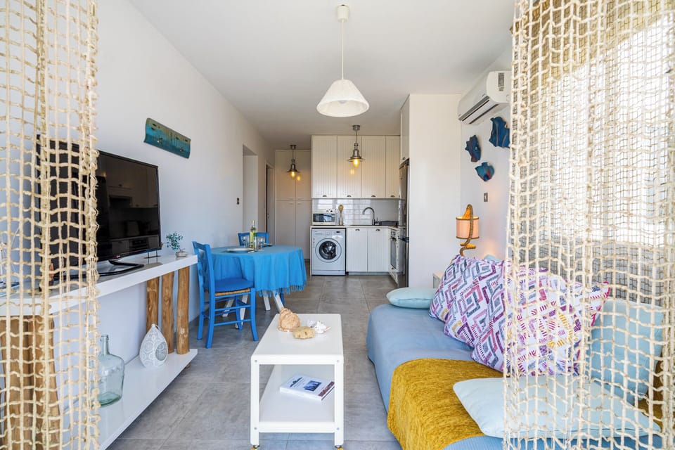 Apartment, 1 Double Bed, Kitchen, Sea View | Living area | Smart TV, Netflix, streaming services