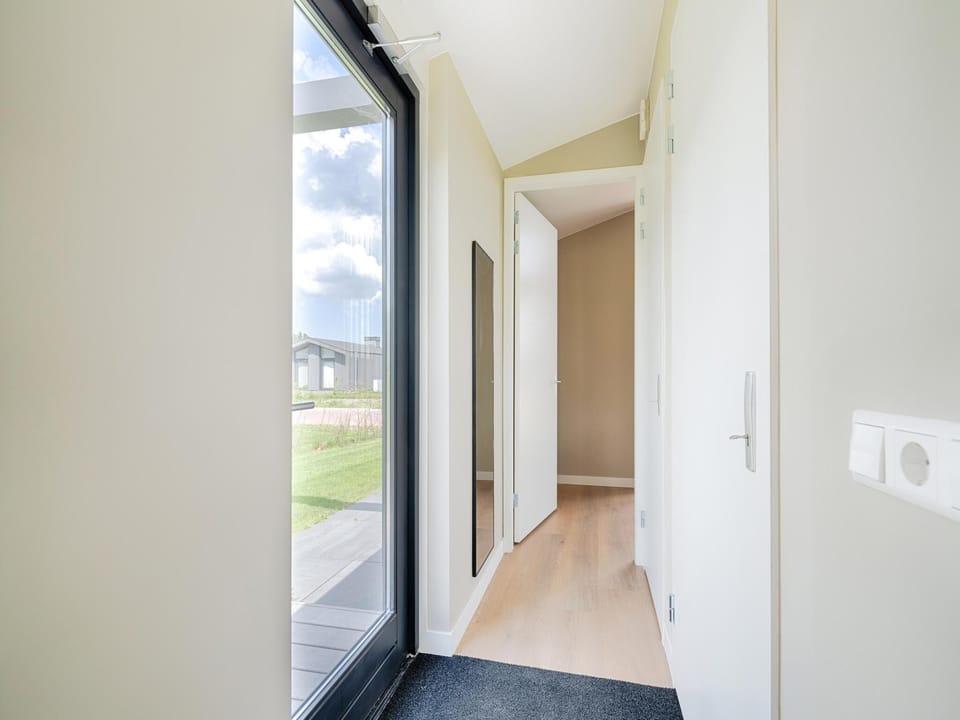 Entrance / Reception
