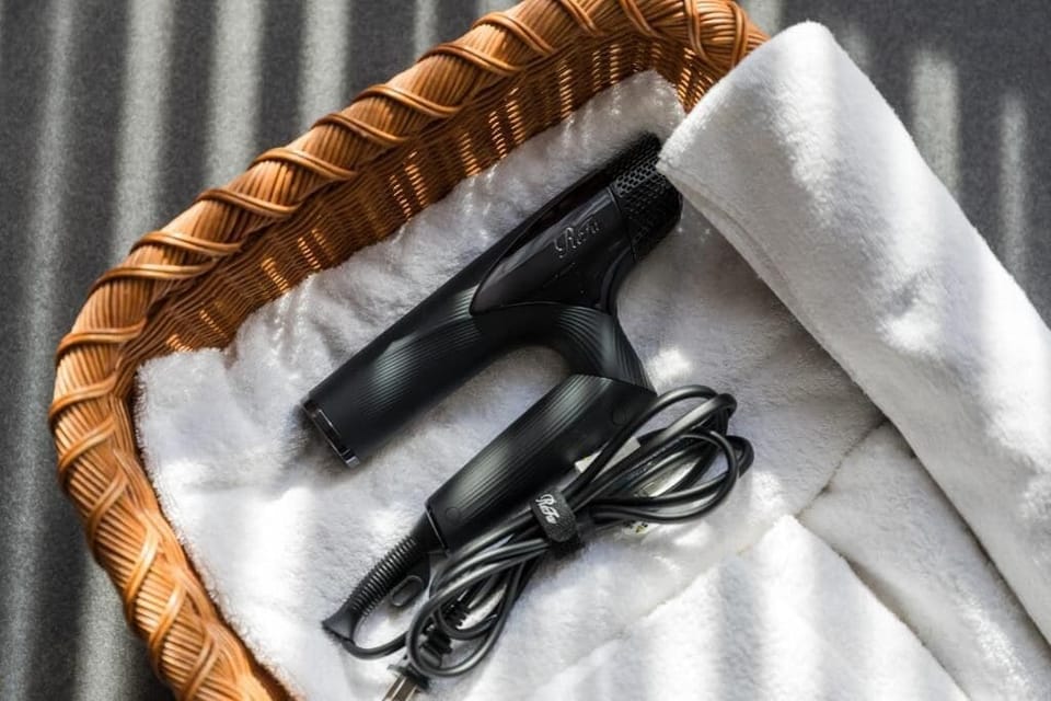 Combined shower/tub, free toiletries, hair dryer, bathrobes