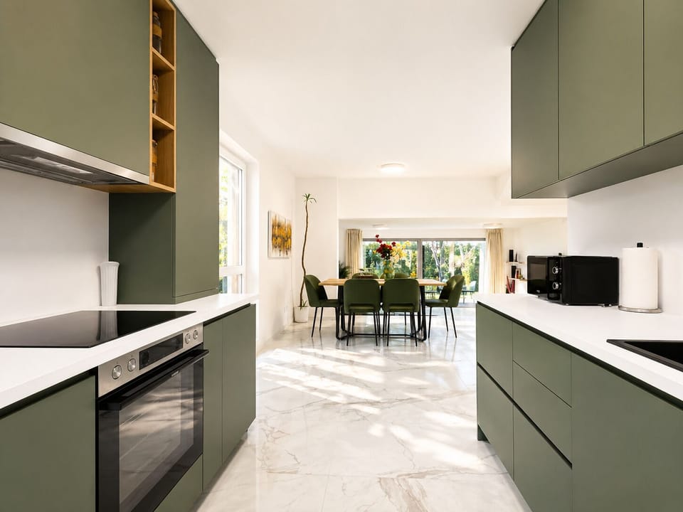 Luxury Villa | Private kitchen | Fridge, microwave, oven, stovetop