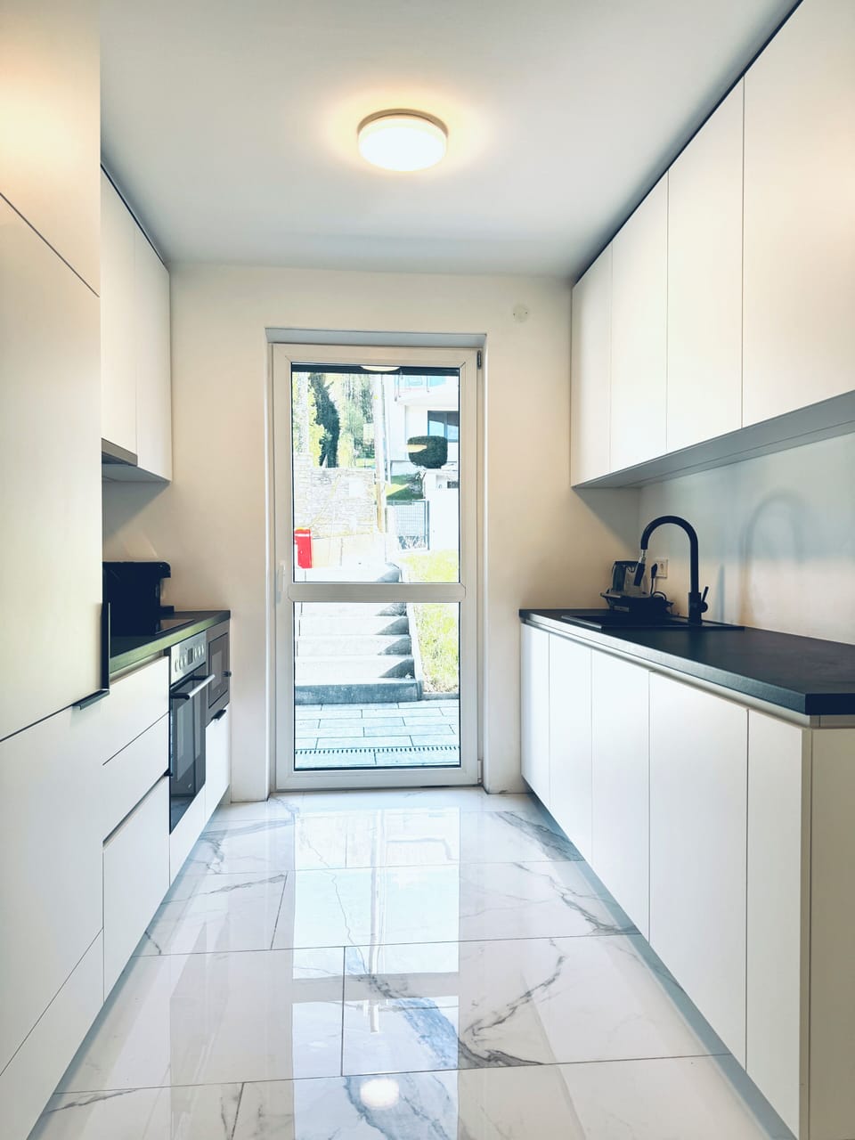Luxury Villa | Private kitchen | Fridge, microwave, oven, stovetop