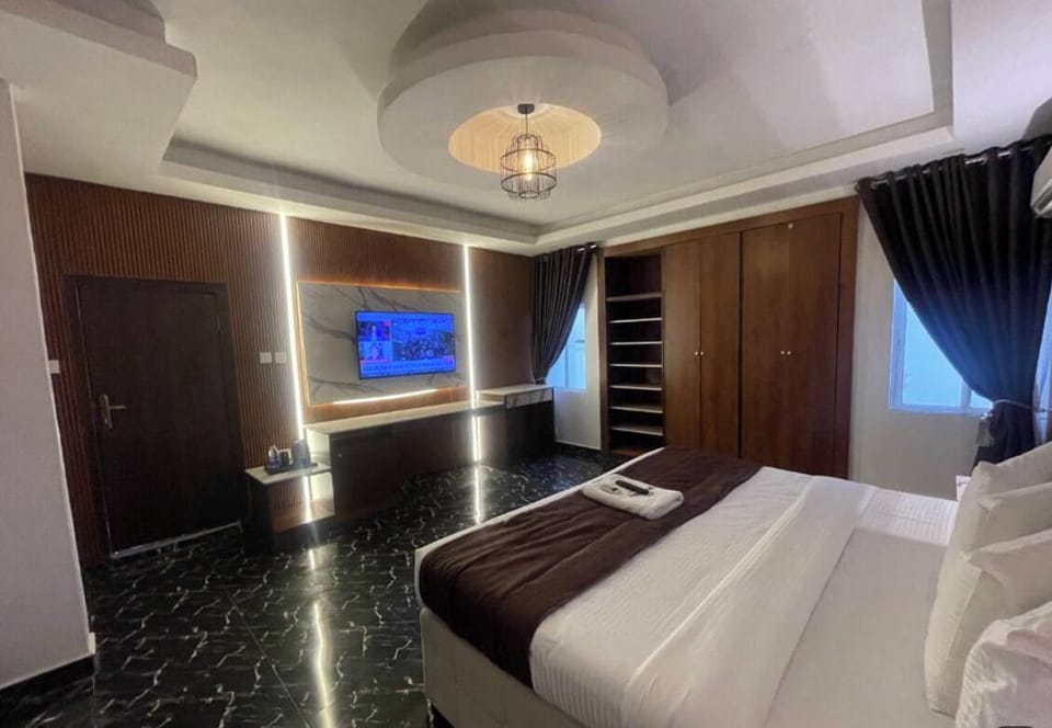 Family Single Room | Laptop workspace, free WiFi