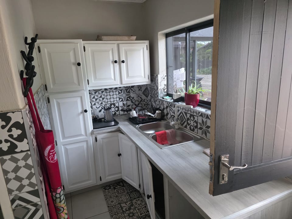 Family Room | Private kitchen | Microwave