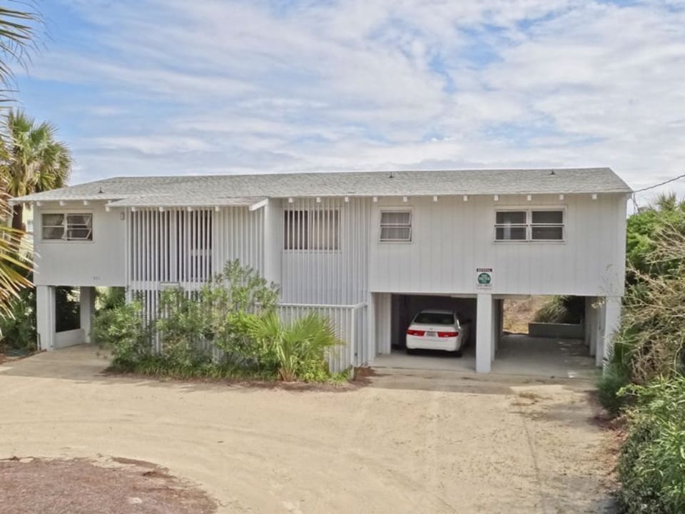 Trident - Oceanfront Litchfield Beach