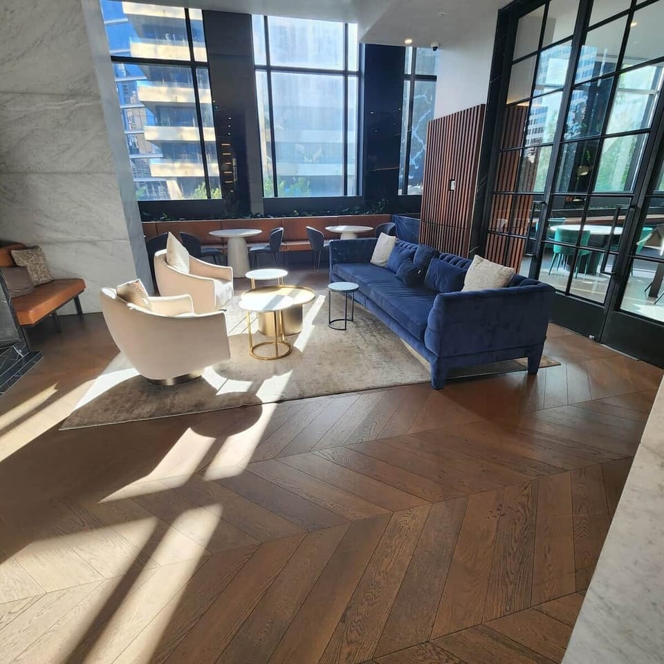 BNBIFY Melbourne CBD Apartment – Common Guest Lounge