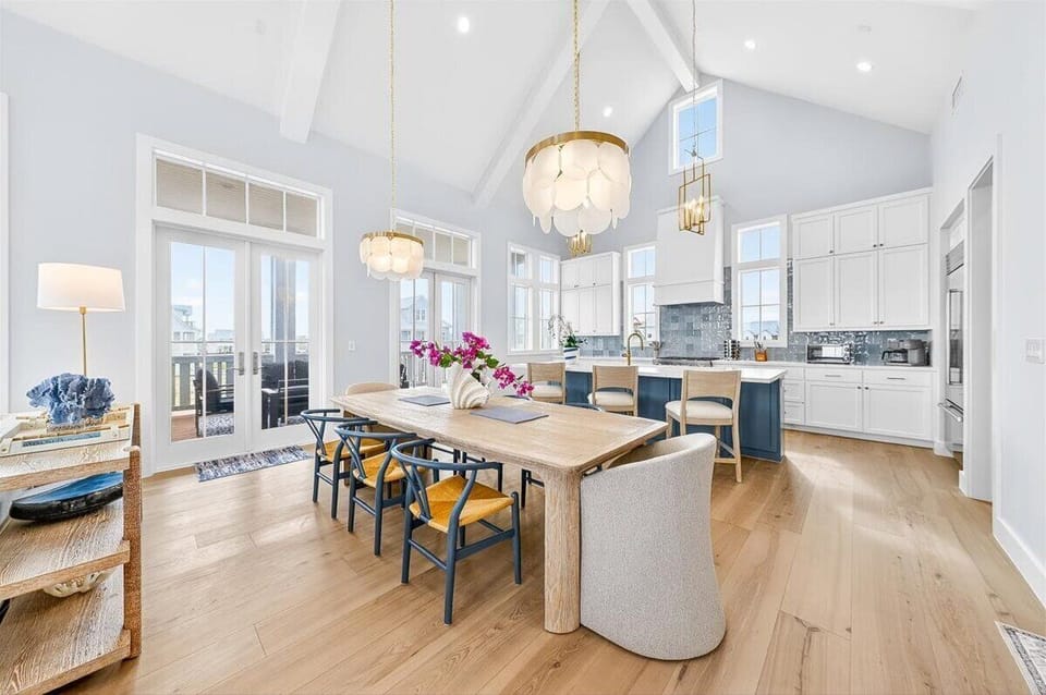 2nd Floor, Dining Area