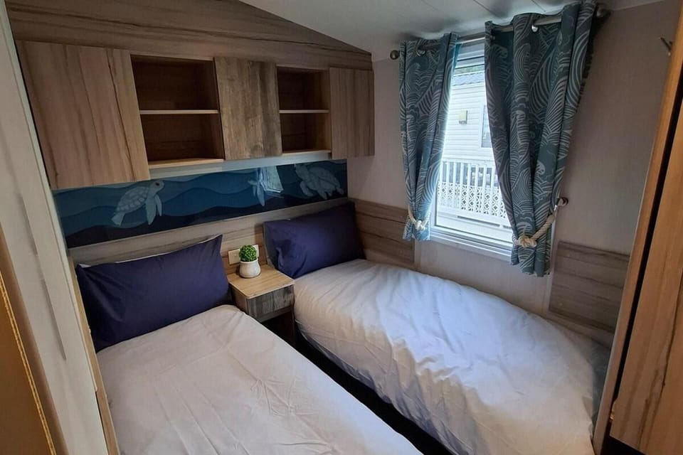 2 bedrooms, iron/ironing board, WiFi (free), bed sheets