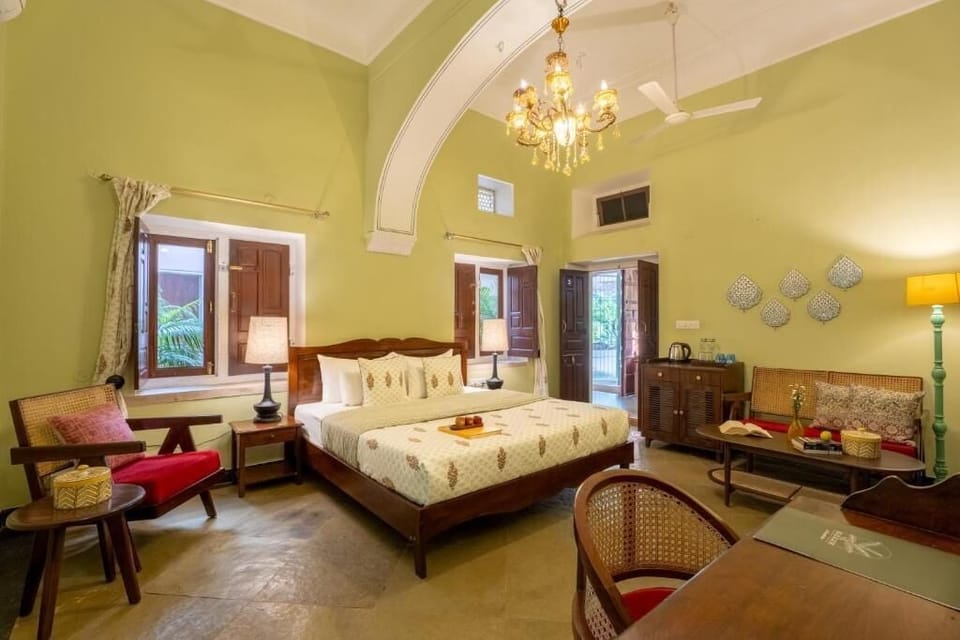 Suite, City View | Soundproofing, iron/ironing board, free WiFi
