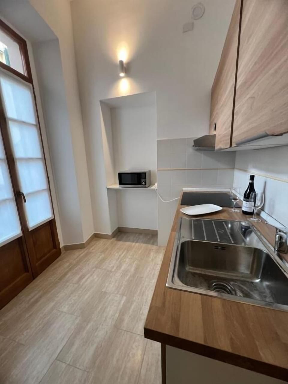 Mini-fridge, microwave, stovetop, espresso maker