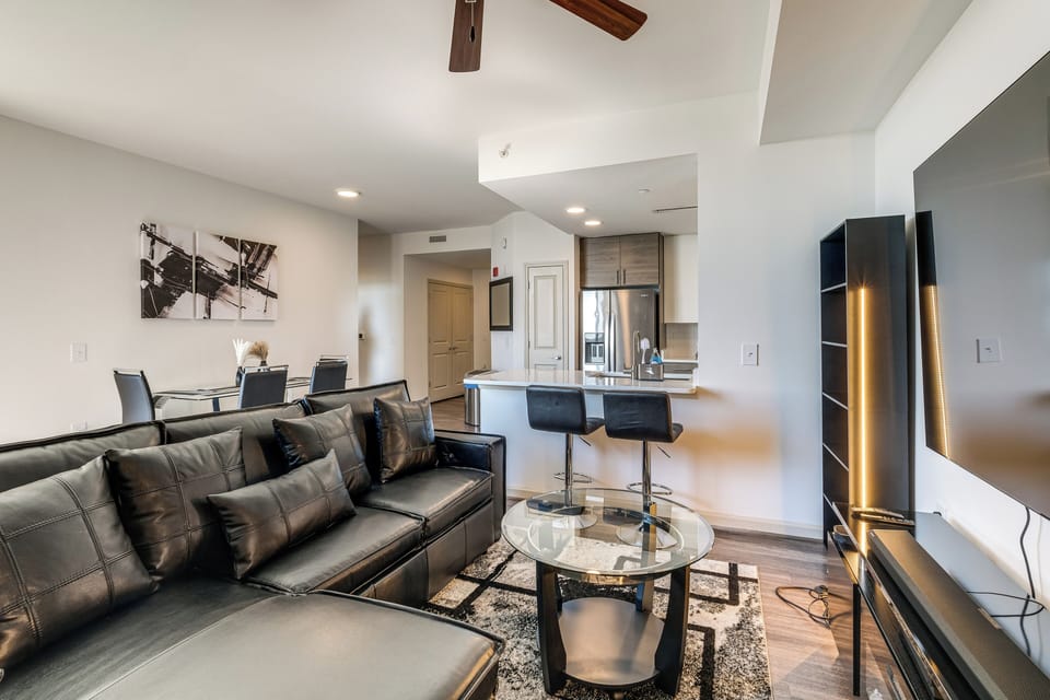 Apartment (2 Bedrooms) | Front of property