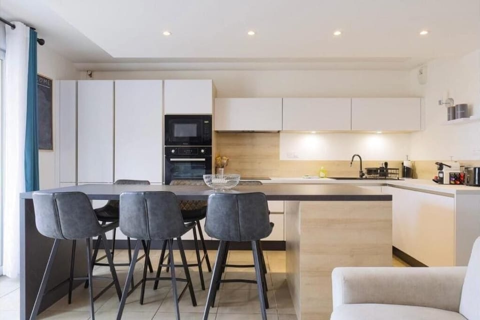 Shared fridge, microwave, highchair