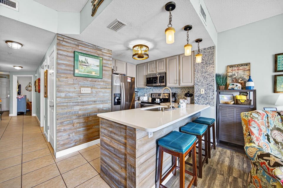 13-web-or-mls-PANHANDLE - 5115 THOMAS DR UNIT 707 - 11