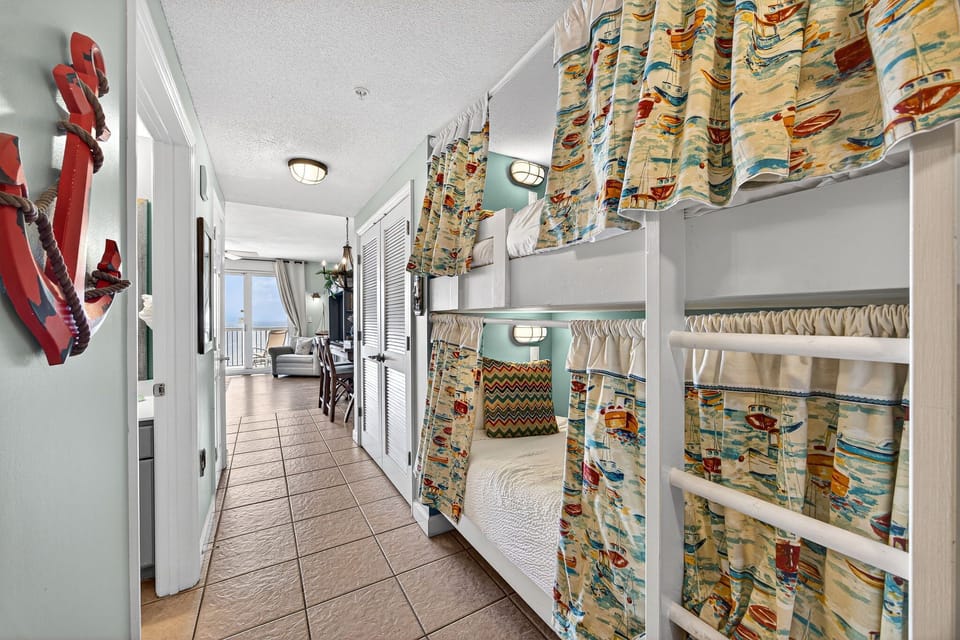 8-web-or-mls-PANHANDLE - 5115 THOMAS DR UNIT 707 - 06