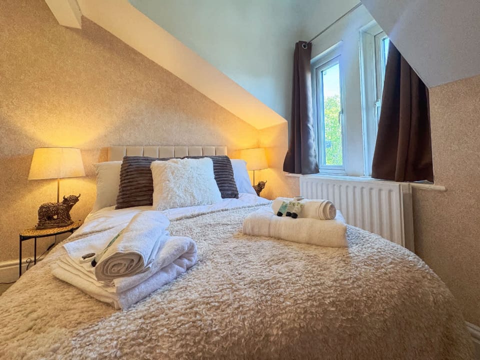House | 5 bedrooms, Internet