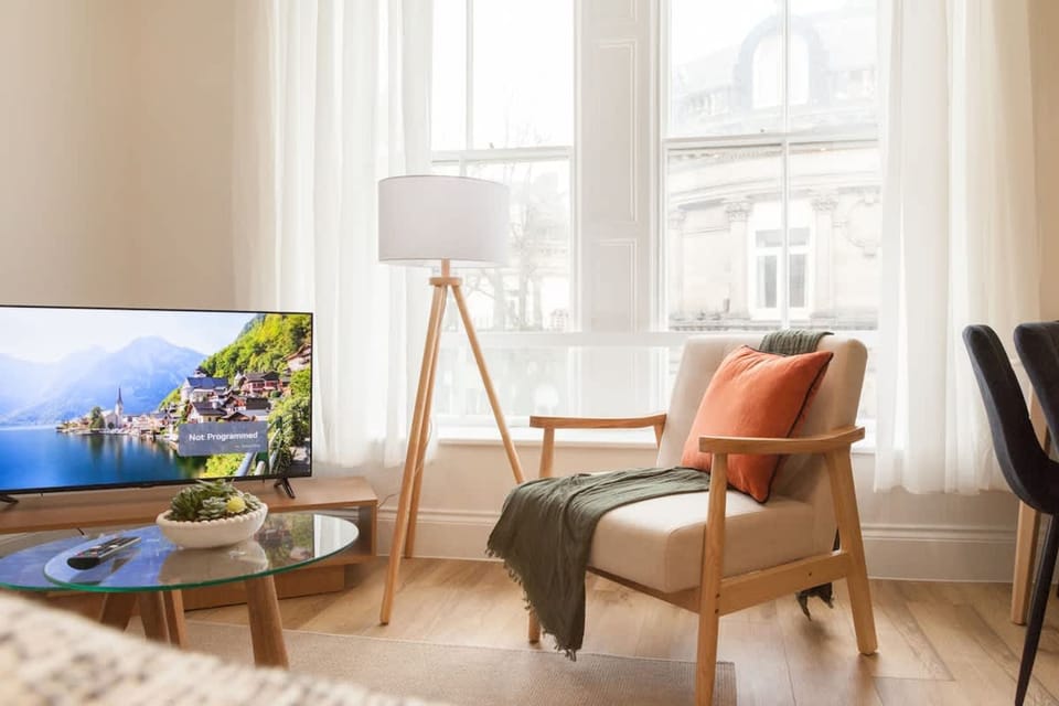 Bright 2-bed Flat - Harrogate Town Centre - 4 Bed Apartment hotel in Harrogate