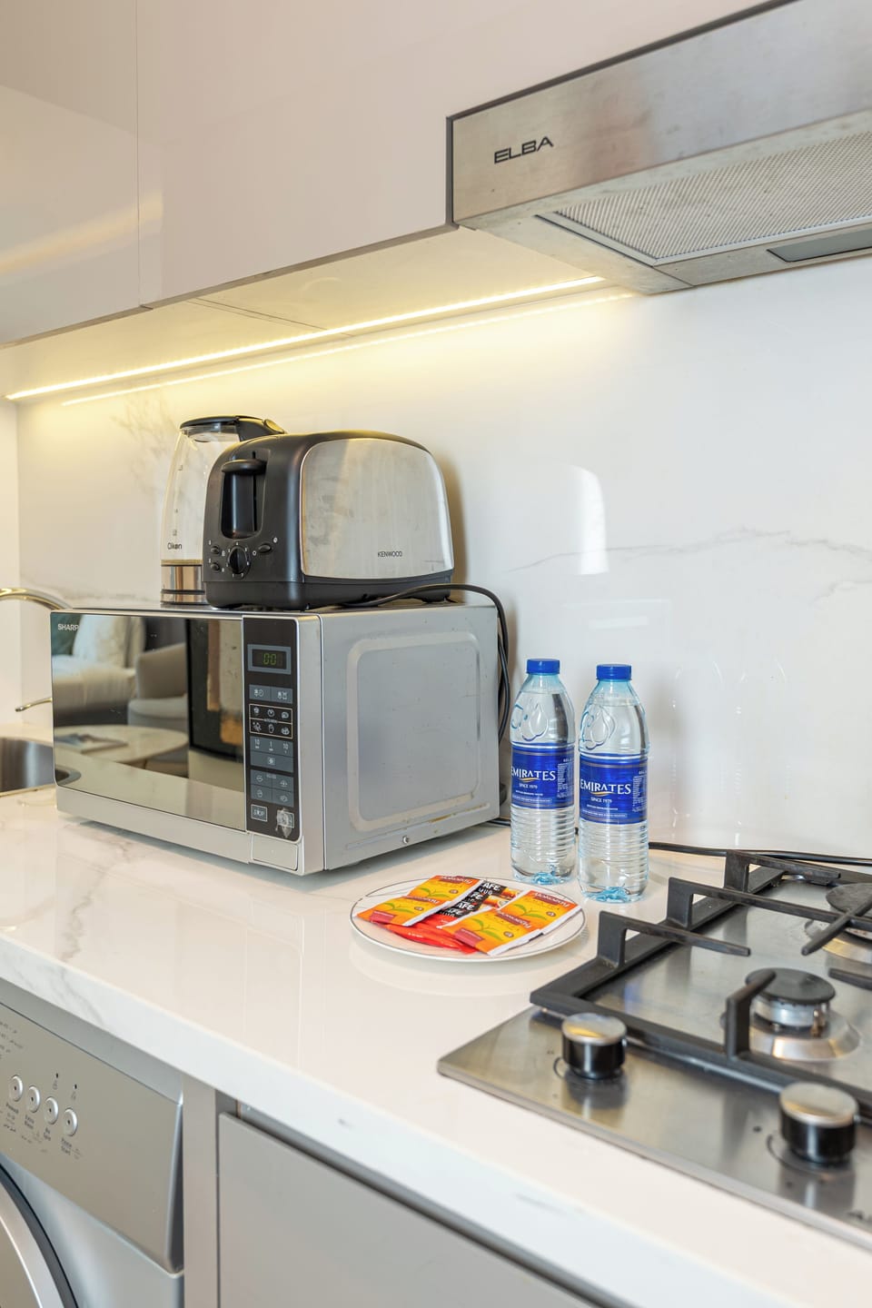 Exclusive Studio, Non Smoking, City View | Private kitchen | Full-size fridge, microwave, oven, stovetop