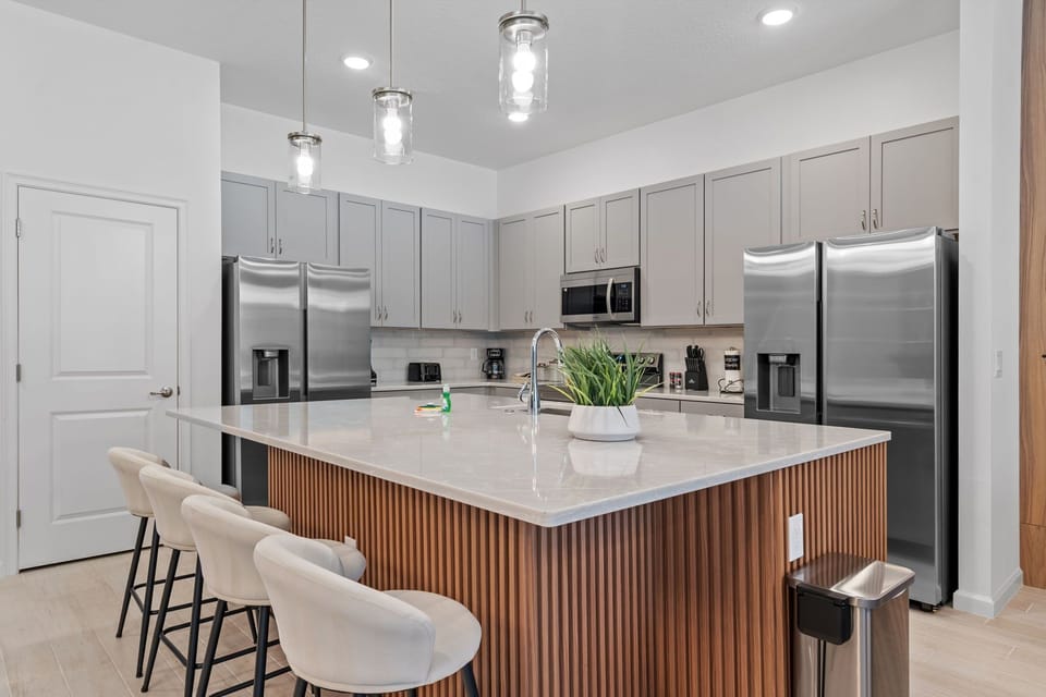 Fully-equipped kitchen