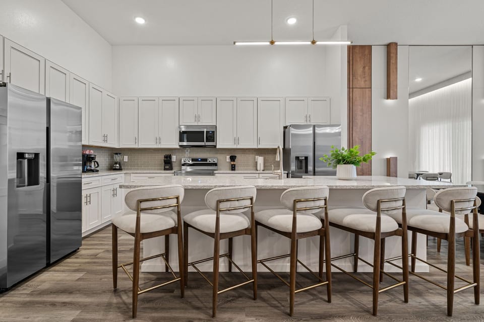 Fully-equipped kitchen
